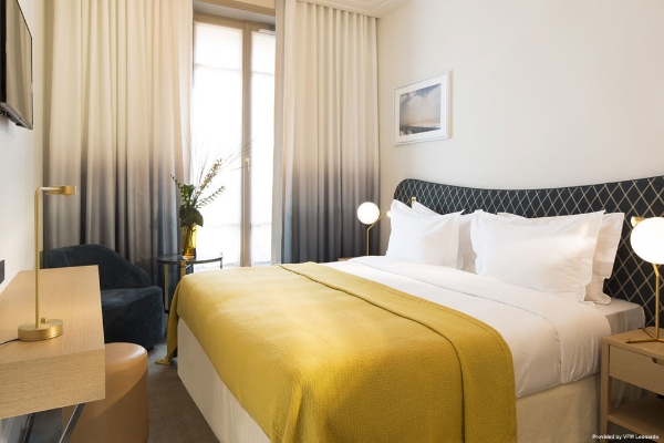 Hotel le Marianne (Paris)